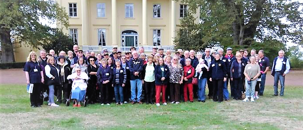 //www.oldsmobileclub.org.au/thumbnaillarge/1stNationalMeet-Parkes.png
