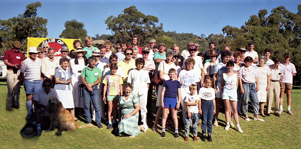 //www.oldsmobileclub.org.au/thumbnaillarge/1stNationalMeet-Parkes.png